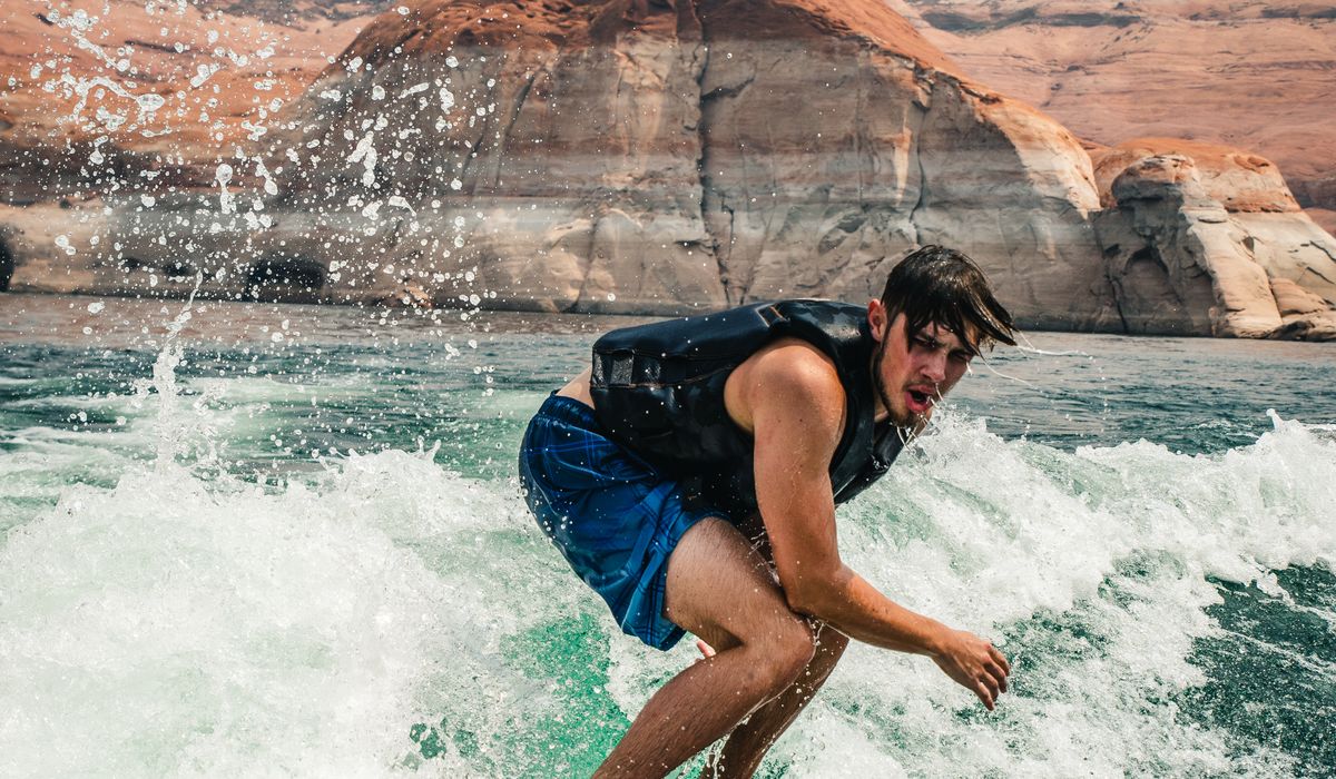 Maintaining Proper Boat Speed for Wakeboarding